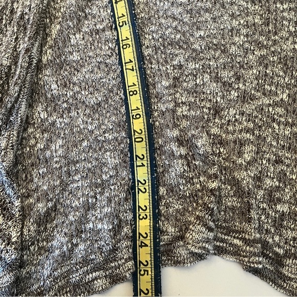 Romeo & Juliet Couture Crochet Cardigan Size Large L Grey Sleeveless Open Vest - Picture 8 of 8